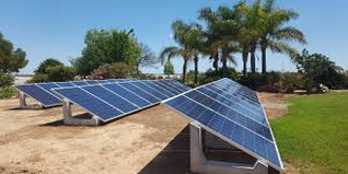 Instalación de paneles fotovoltaicos en nave industrial — Diser